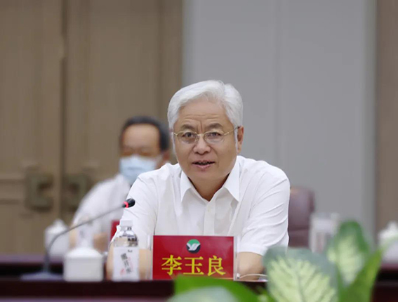 乌兰发展集团党委书记,董事长李玉良表示,乌兰发展集团将牢固树立
